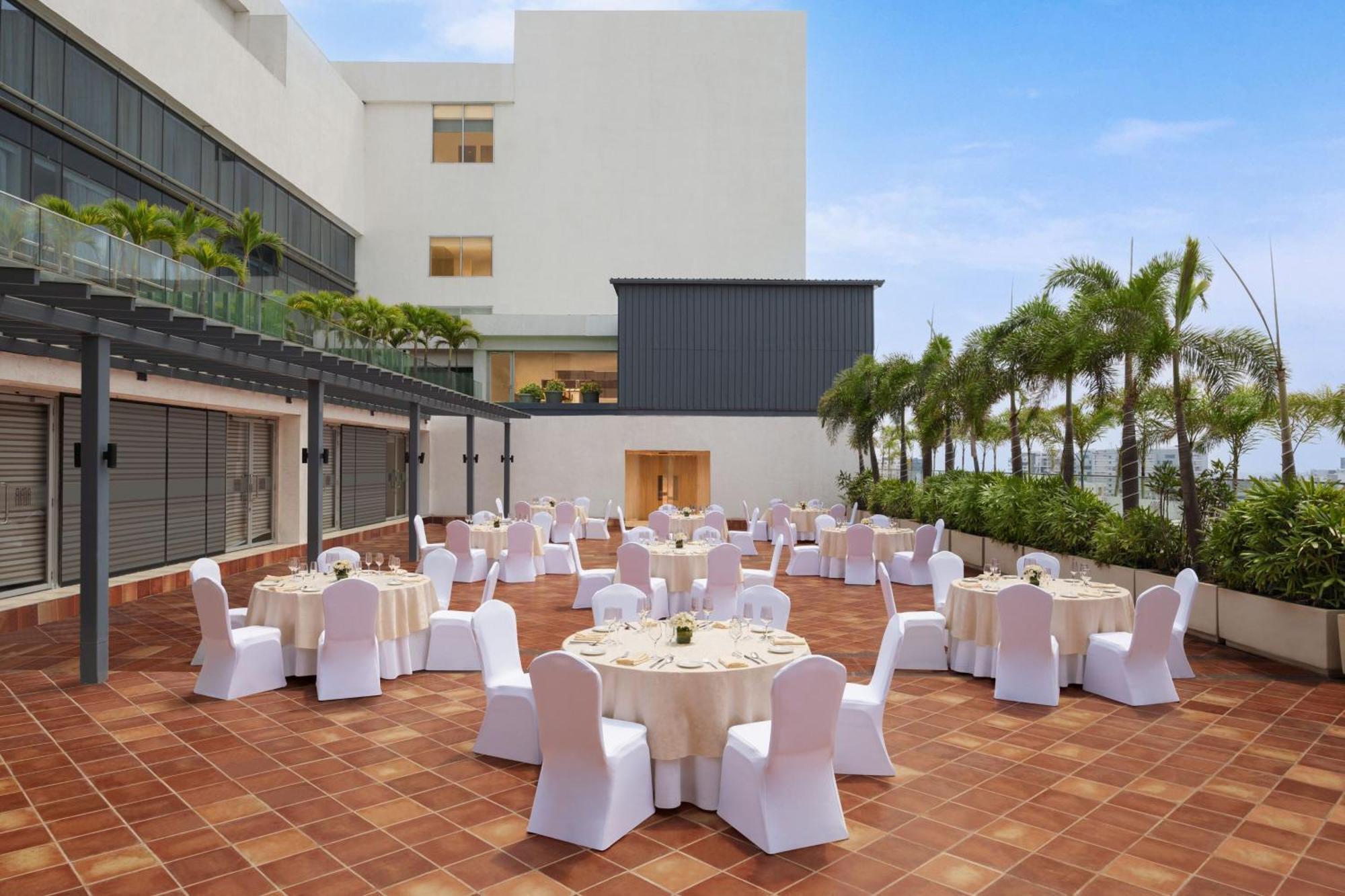 Marriott Executive Apartments Haïdarabad Extérieur photo